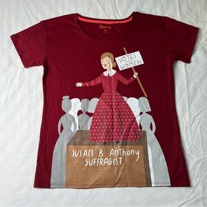 Piccolina Susan B. Anthony Suffragist T shirt. Kids Size XL. Maroon.